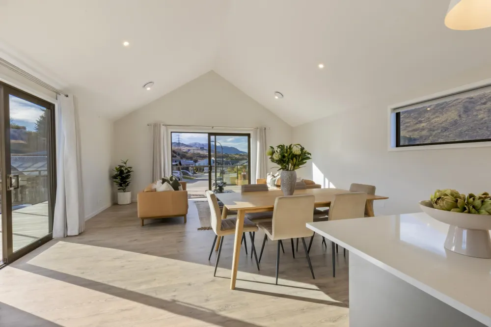 Photos of 19 Walton Way