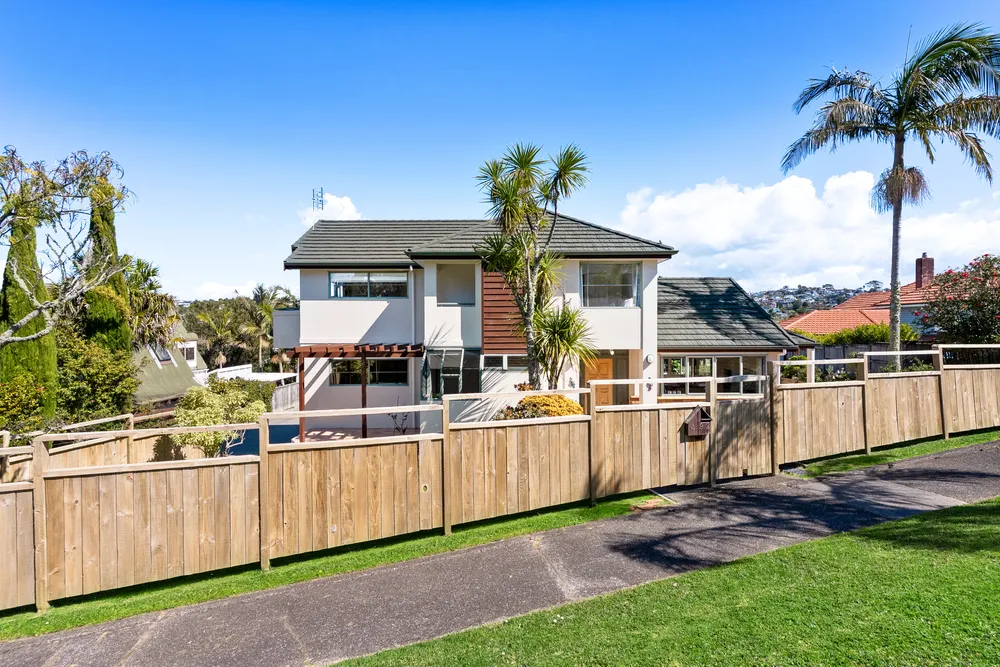 Photos of 492 Beach Road