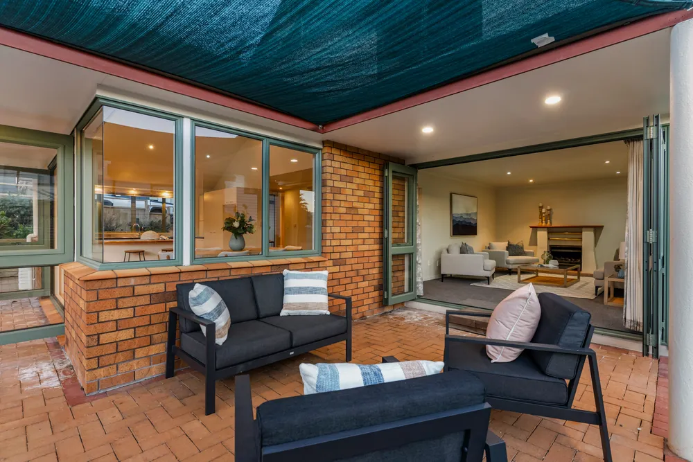 Photos of 492 Beach Road