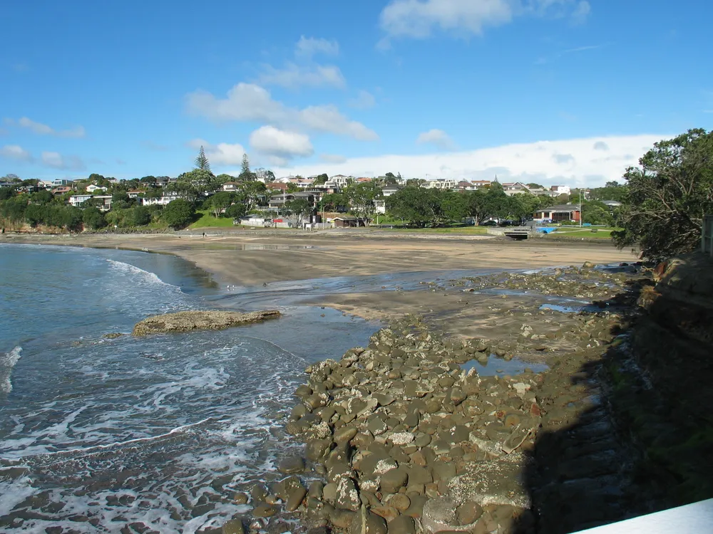 Photos of 492 Beach Road