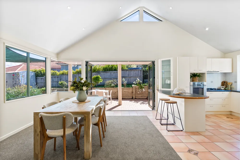 Photos of 492 Beach Road