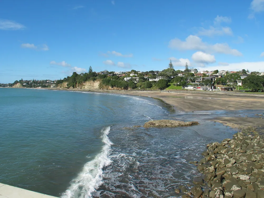 Photos of 492 Beach Road