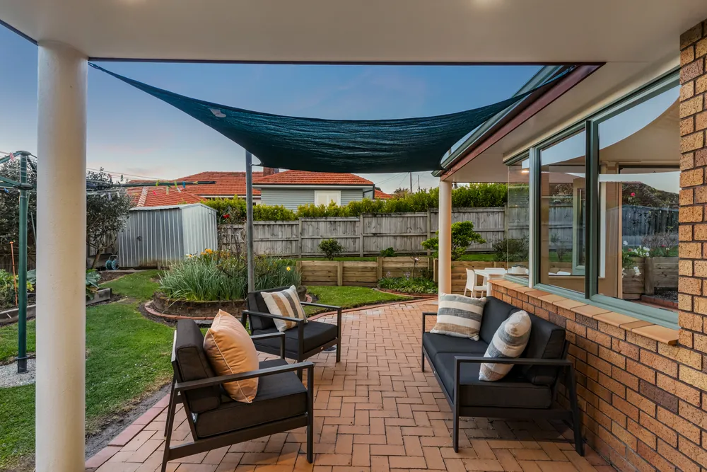 Photos of 492 Beach Road