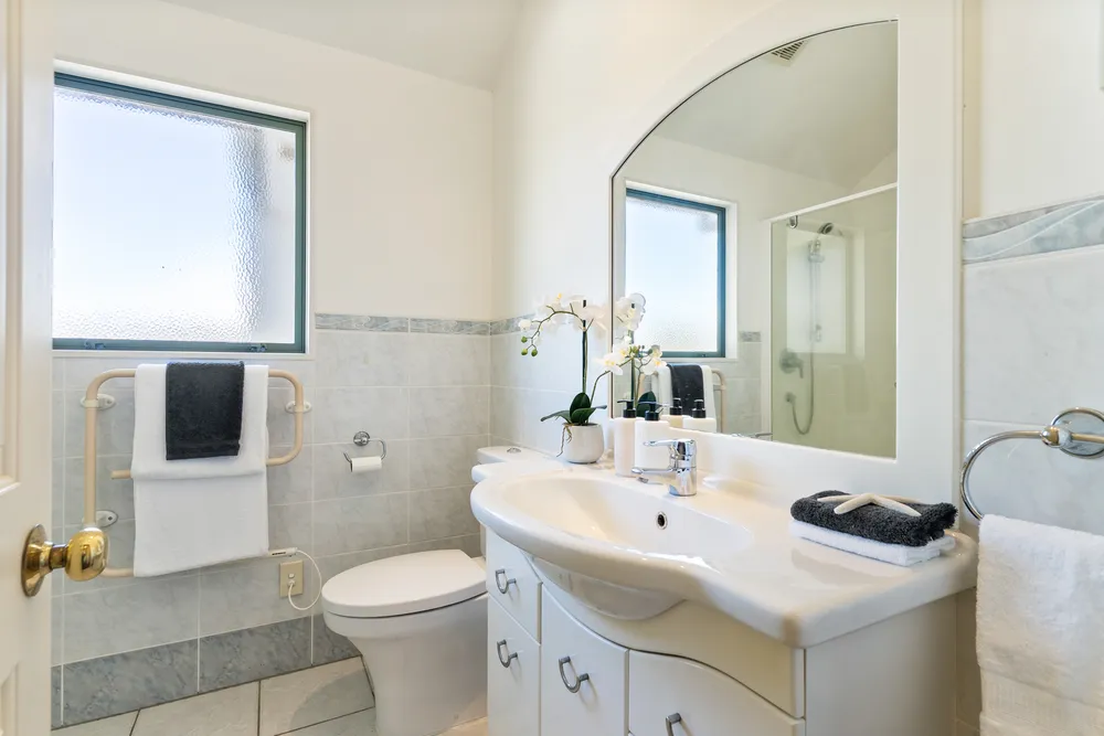 Photos of 492 Beach Road