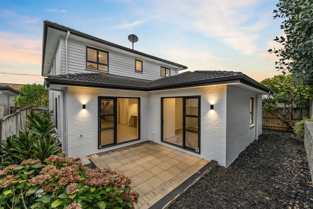 Photos of 7 Wynne Gray Avenue
