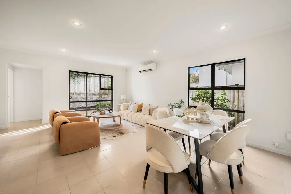 Photos of 7 Wynne Gray Avenue