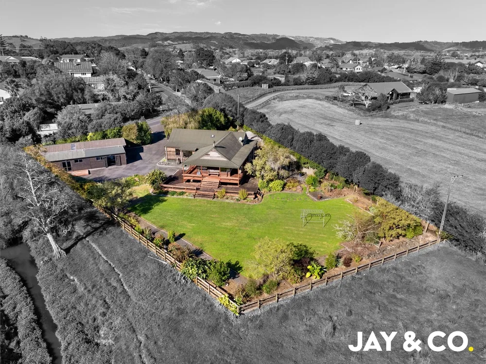 Photos of 10 Thorps Quarry Road