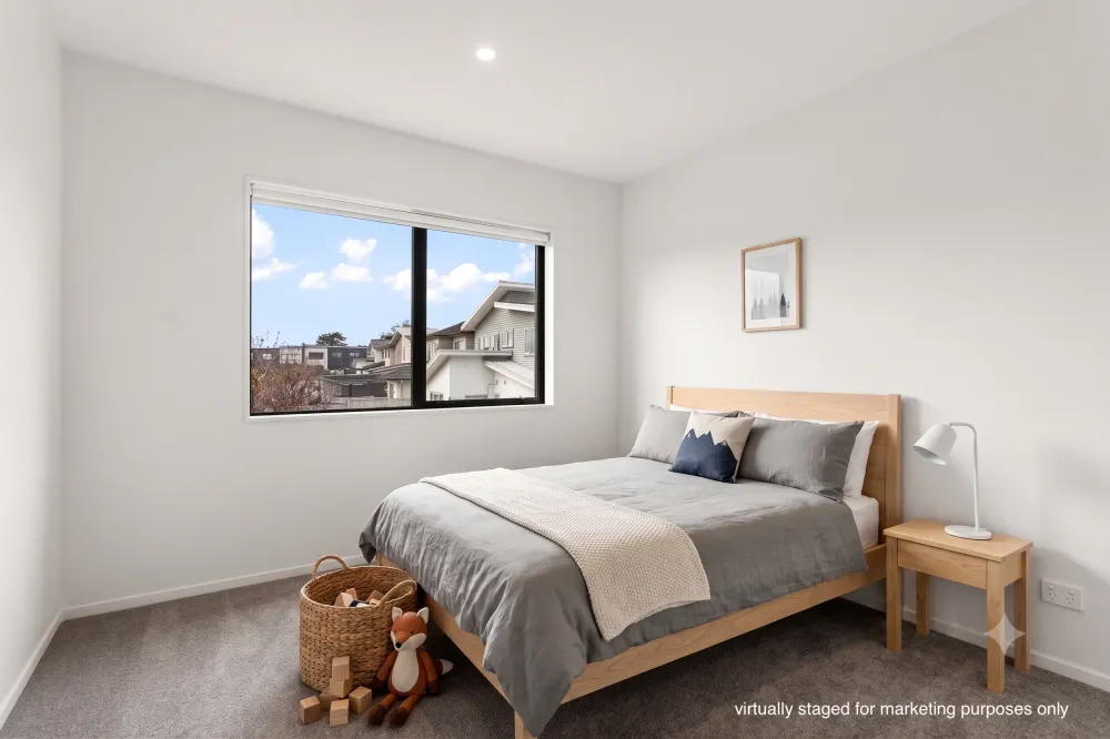 Photos of 14 Orford Lane