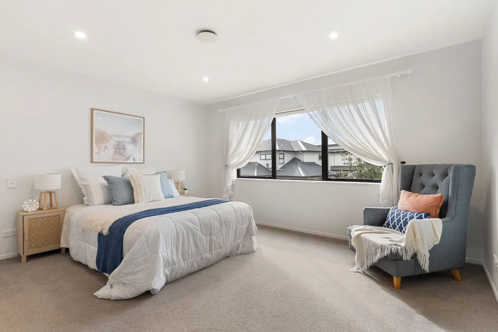 Photos of 14 Orford Lane