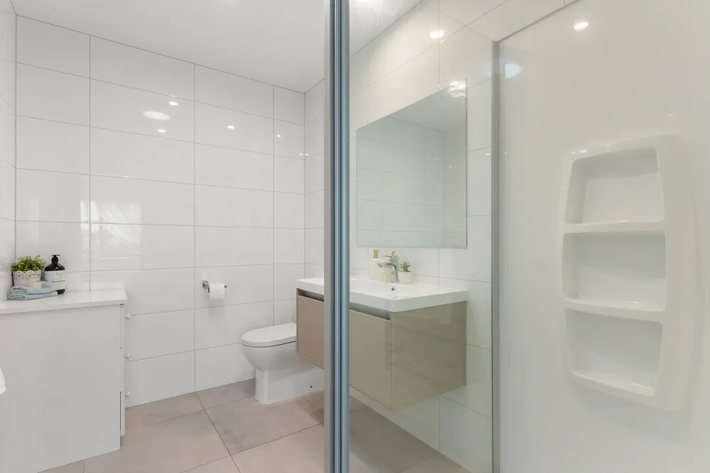 Photos of 14 Orford Lane