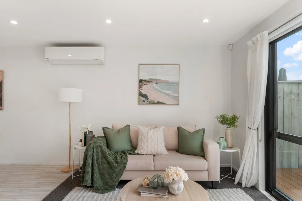 Photos of 14 Orford Lane