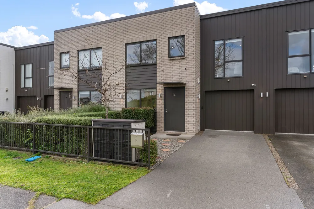 Photos of 14 Orford Lane