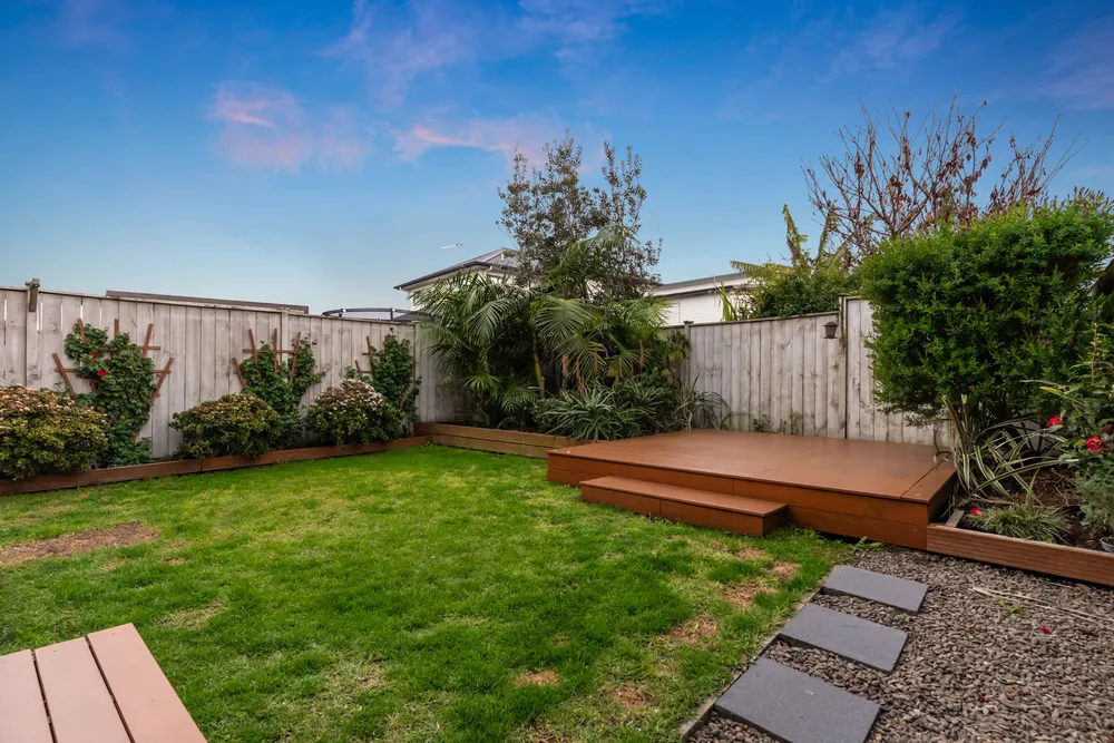 Photos of 14 Orford Lane