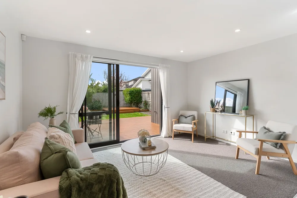Photos of 14 Orford Lane