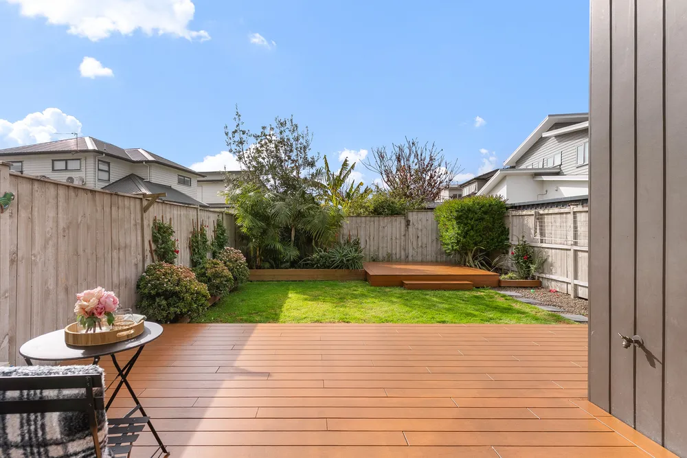Photos of 14 Orford Lane