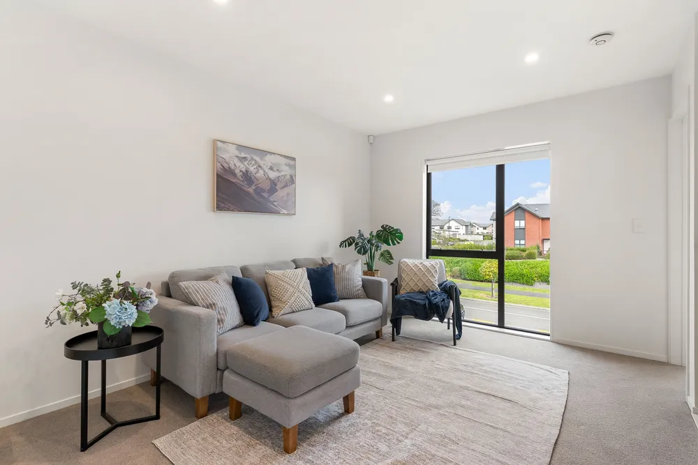 Photos of 14 Orford Lane