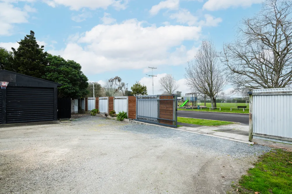 Photos of 2 Worsley Street