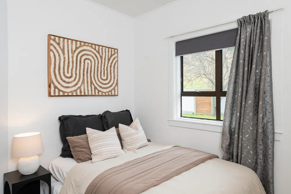 Photos of 2 Worsley Street