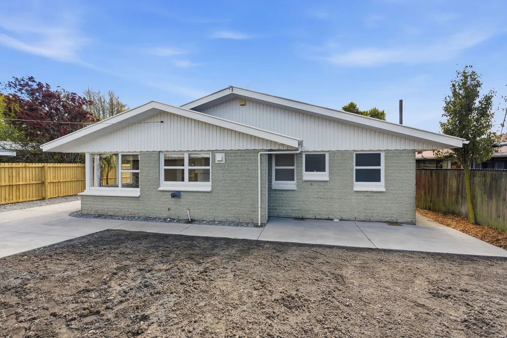 Photos of 28 Erica Street