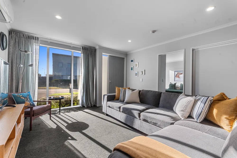 Photos of 5 Tippet Crescent