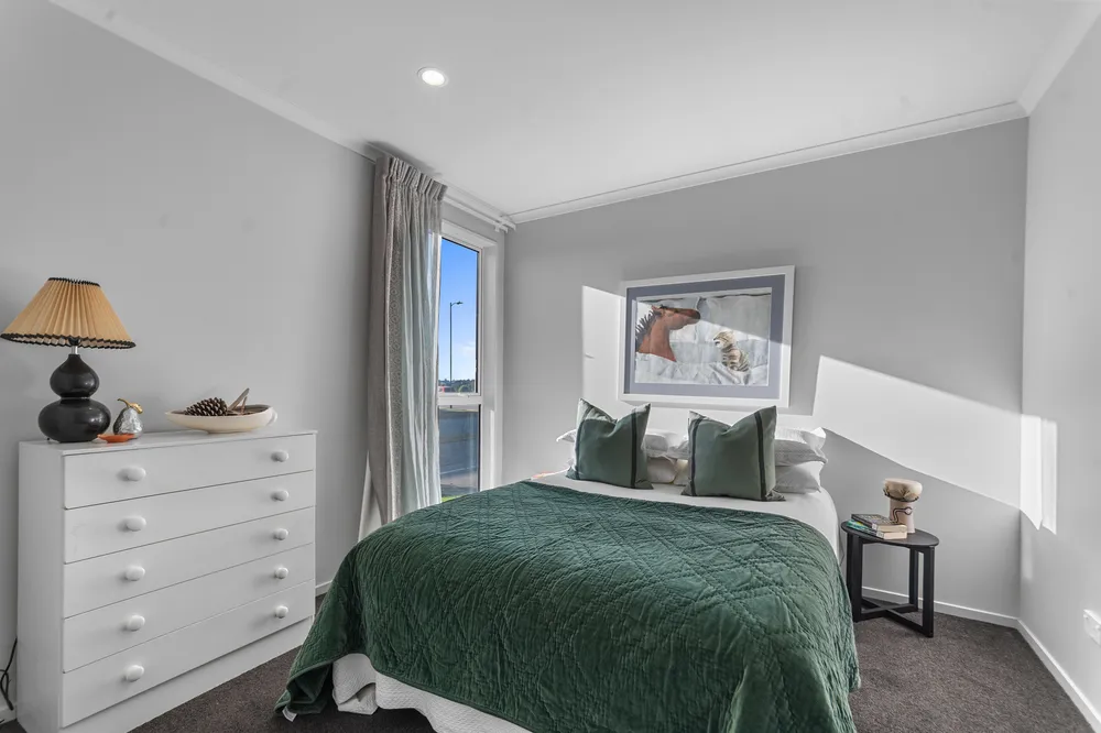 Photos of 5 Tippet Crescent