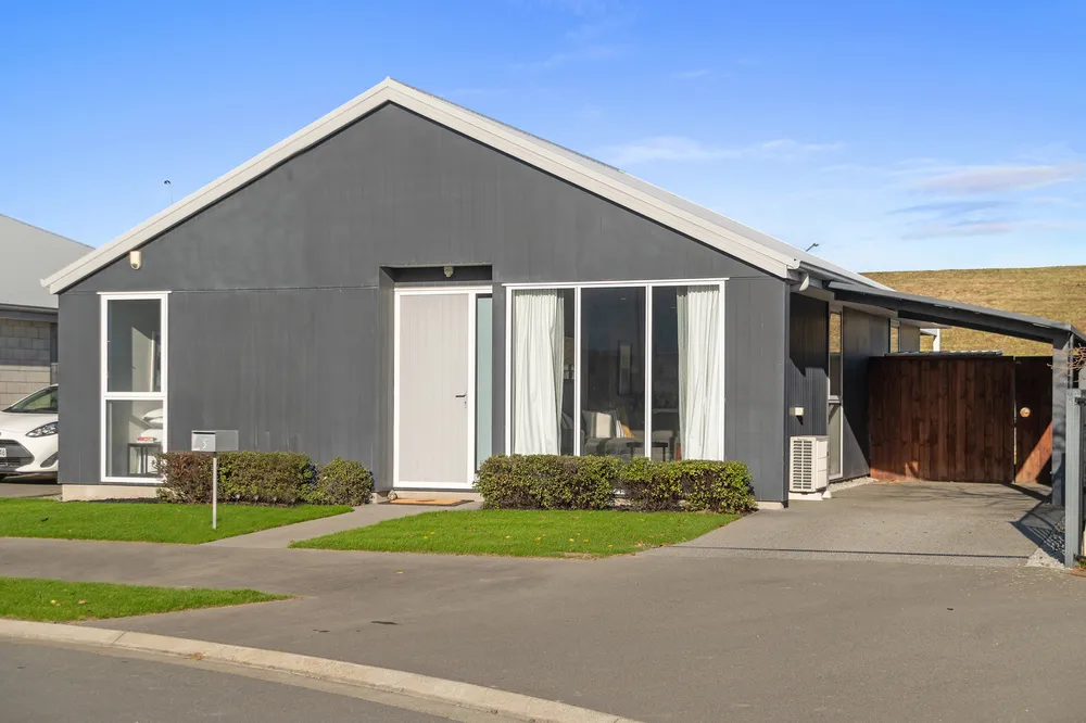 Photos of 5 Tippet Crescent