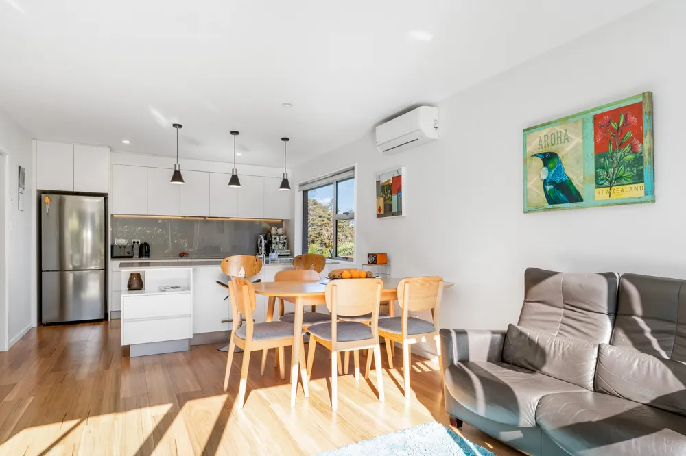 Photos of 261 Kennedys Bush Road