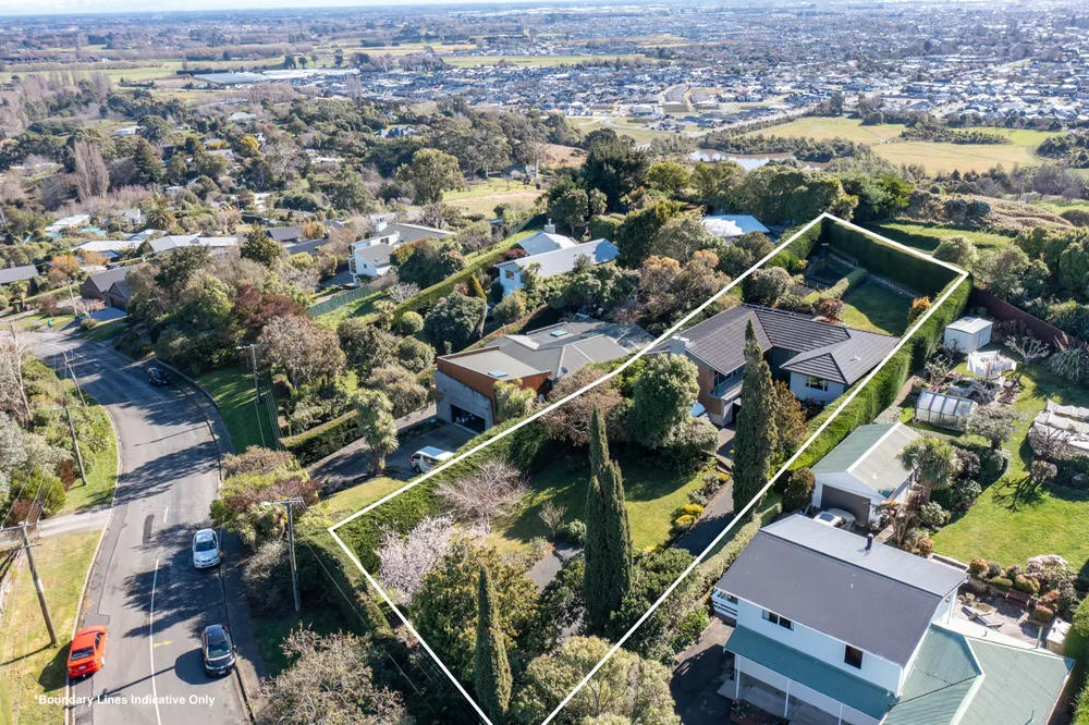 Photos of 261 Kennedys Bush Road