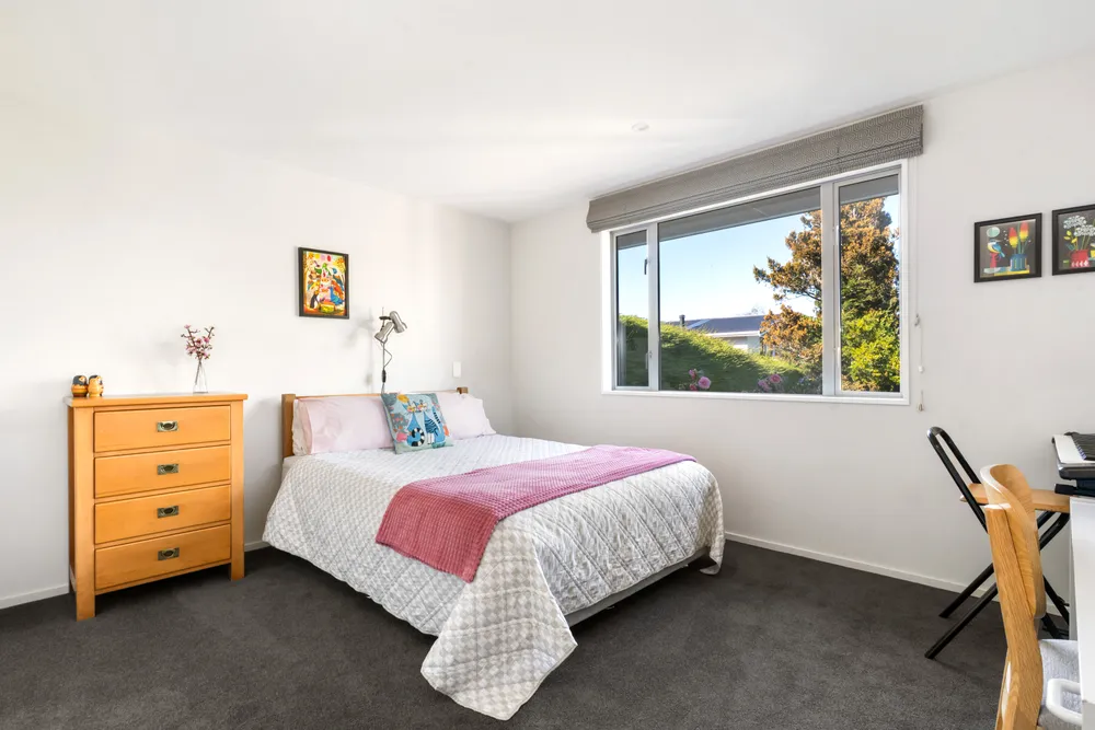Photos of 261 Kennedys Bush Road