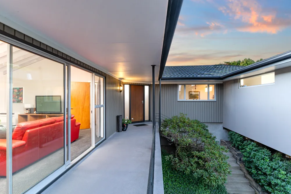 Photos of 261 Kennedys Bush Road