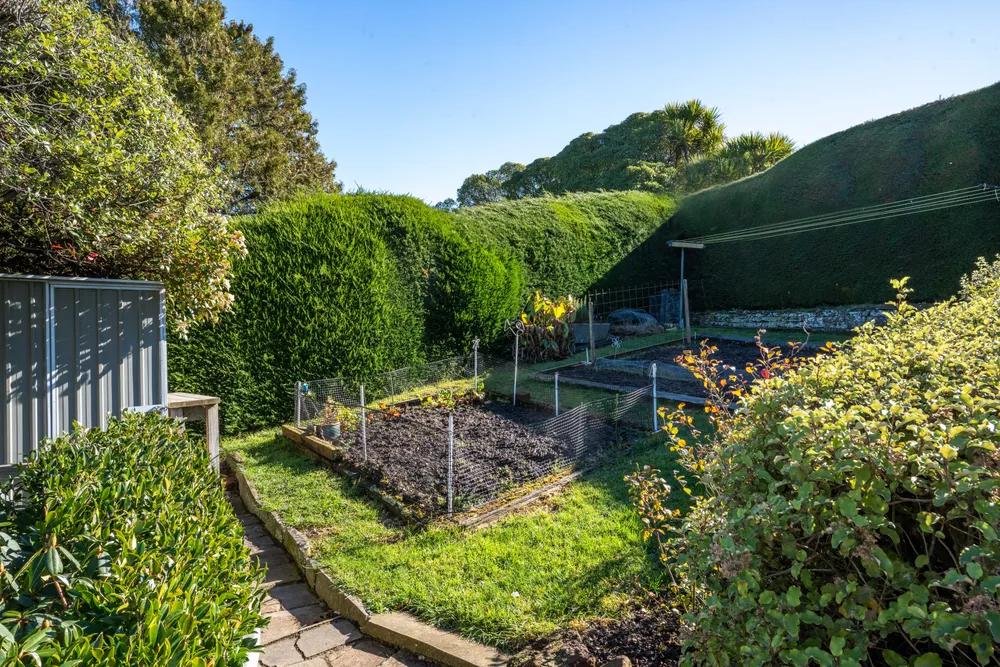 Photos of 261 Kennedys Bush Road