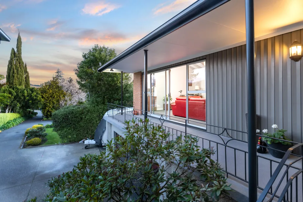 Photos of 261 Kennedys Bush Road