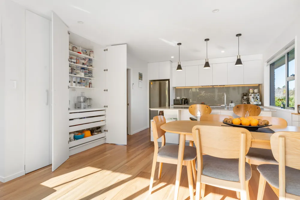 Photos of 261 Kennedys Bush Road