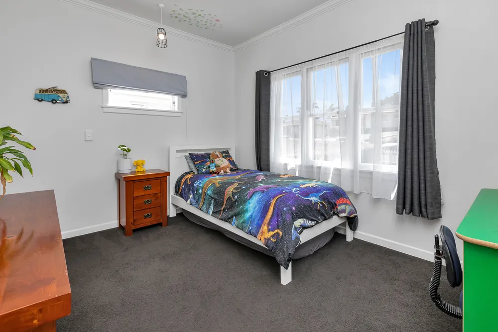 Photos of 29 Weaver Street