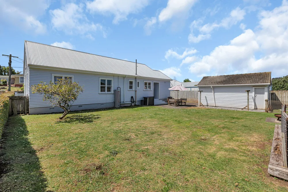 Photos of 29 Weaver Street