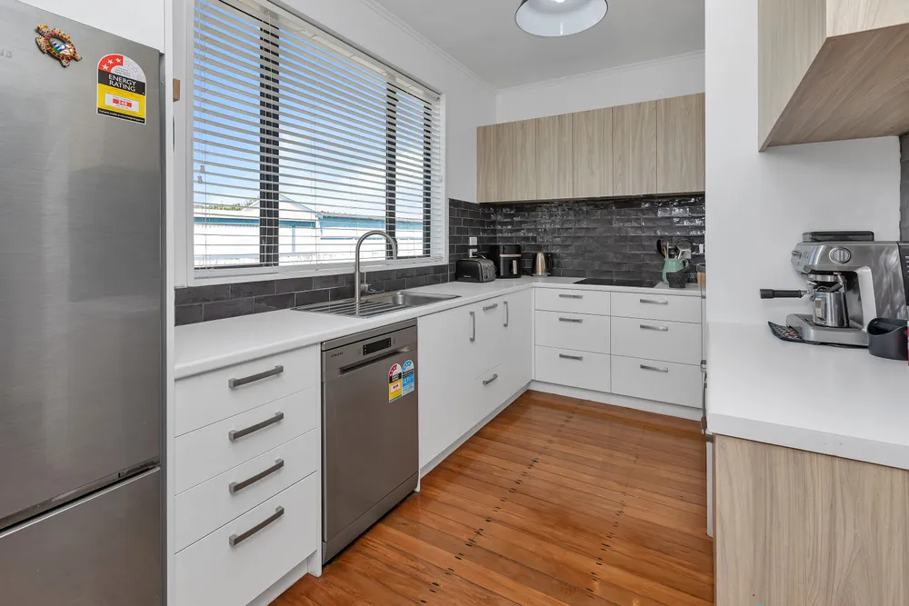 Photos of 29 Weaver Street