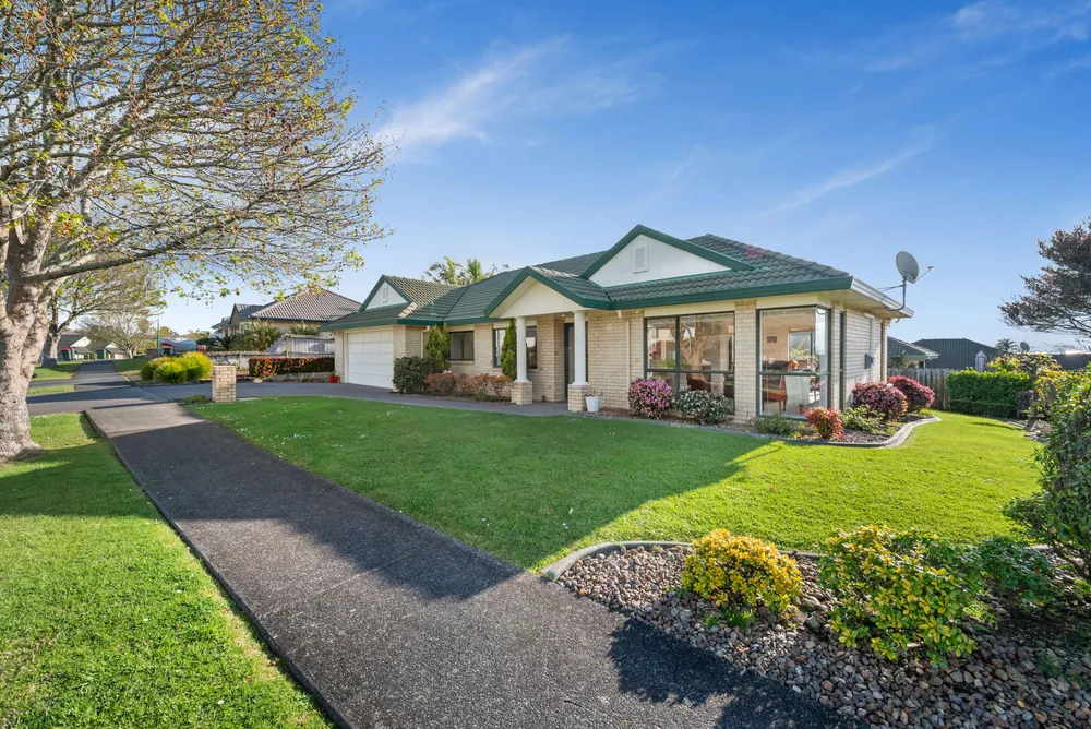Photos of 14 John Brooke Crescent