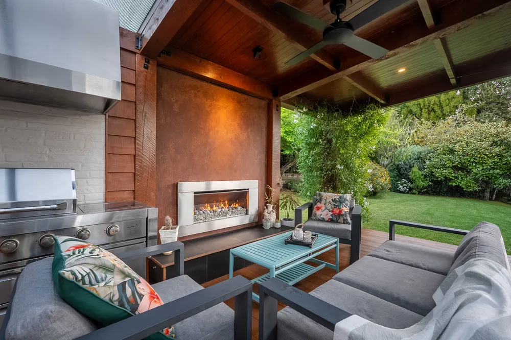 Photos of 118 Roseberry Avenue