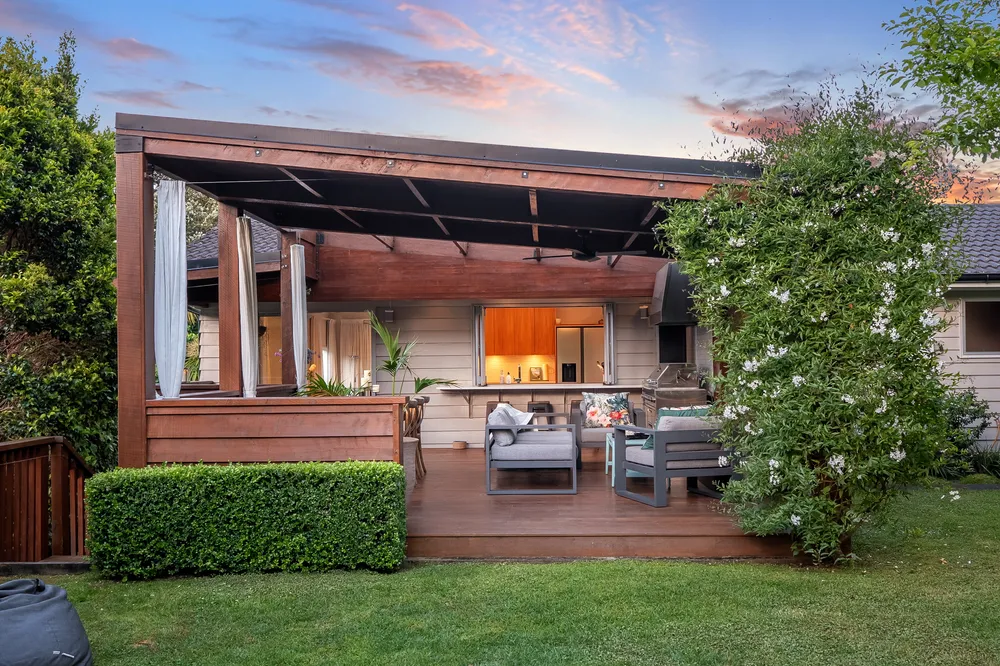 Photos of 118 Roseberry Avenue
