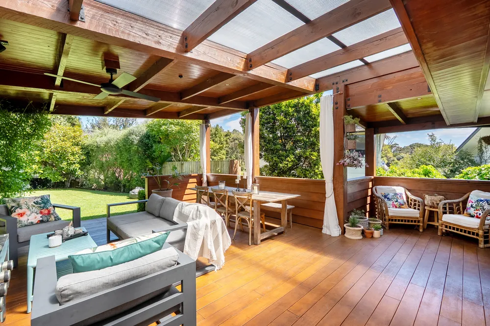 Photos of 118 Roseberry Avenue