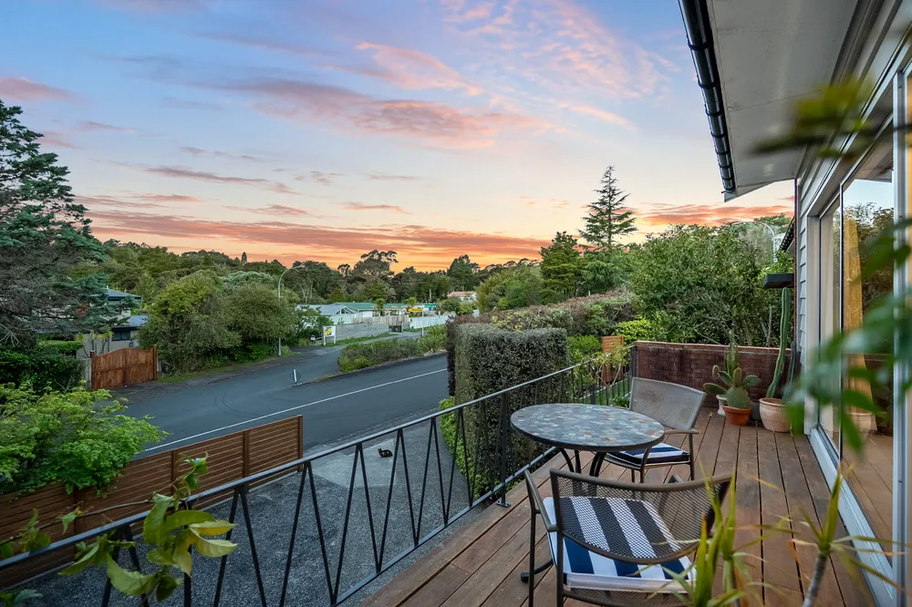 Photos of 118 Roseberry Avenue