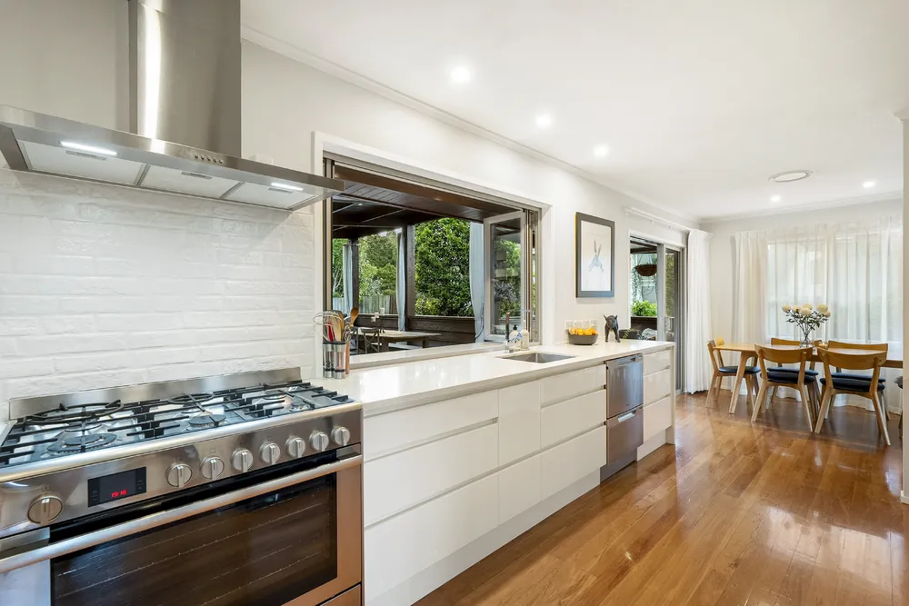 Photos of 118 Roseberry Avenue