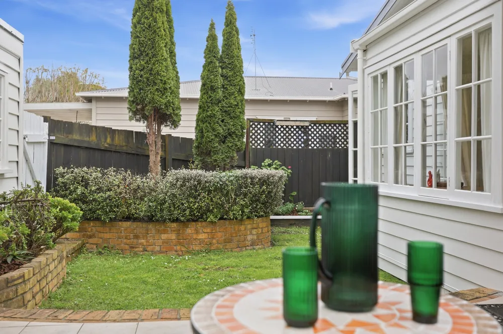 Photos of 70 Alfred Street