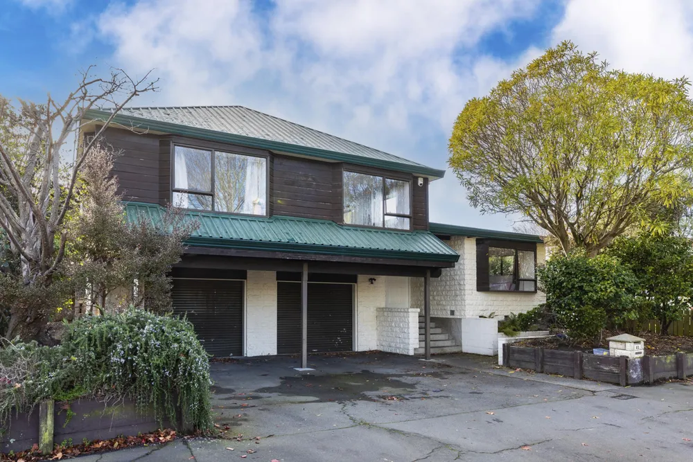 Photos of 52 Parkstone Avenue