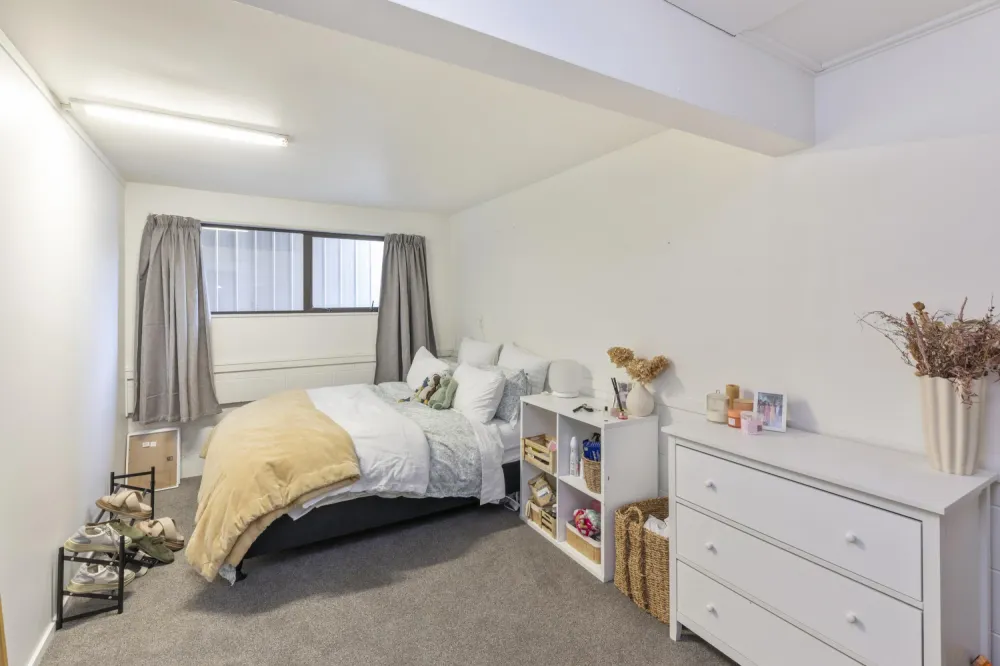 Photos of 52 Parkstone Avenue