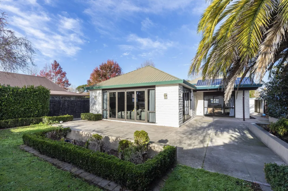 Photos of 52 Parkstone Avenue
