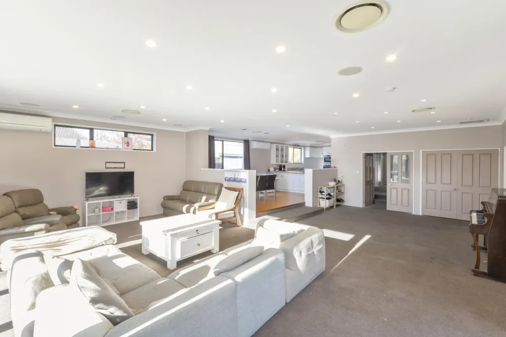 Photos of 52 Parkstone Avenue