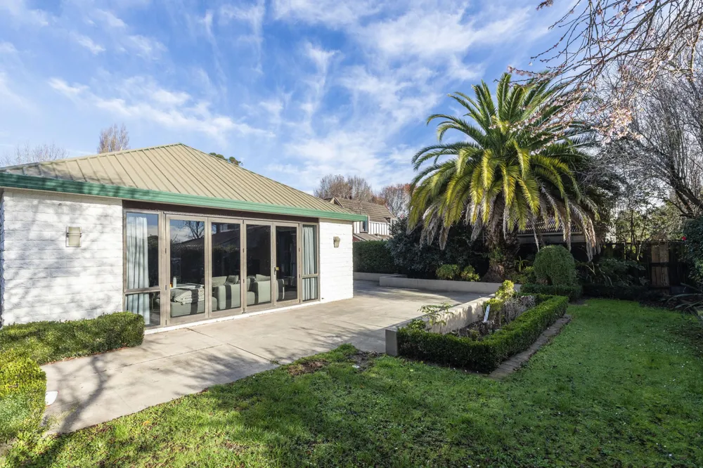 Photos of 52 Parkstone Avenue