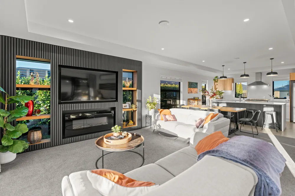 Photos of 44 Sandhurst Drive
