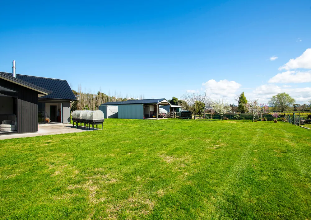 Photos of 82 Hansen Road
